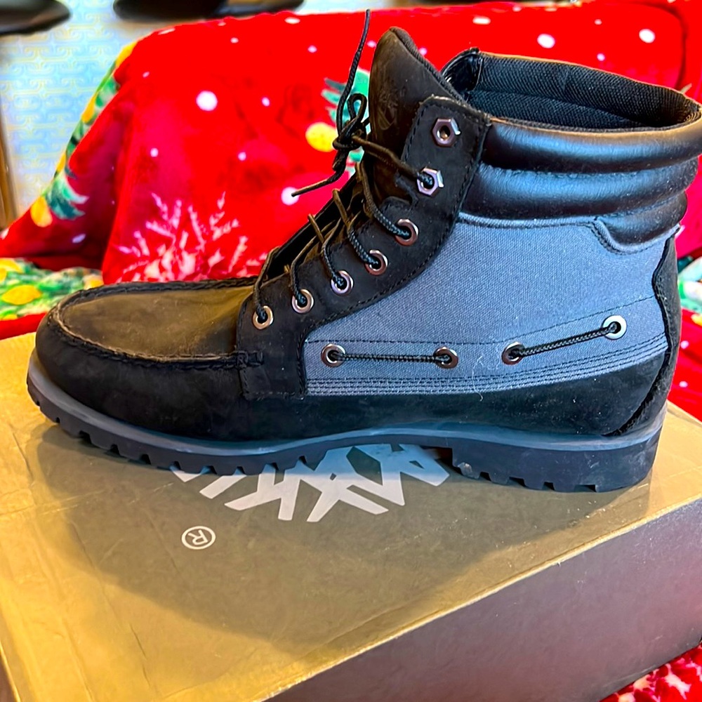 Timberland Men's Oakwell 7 Eye Moc Toe Boot Black/Grey Size:12